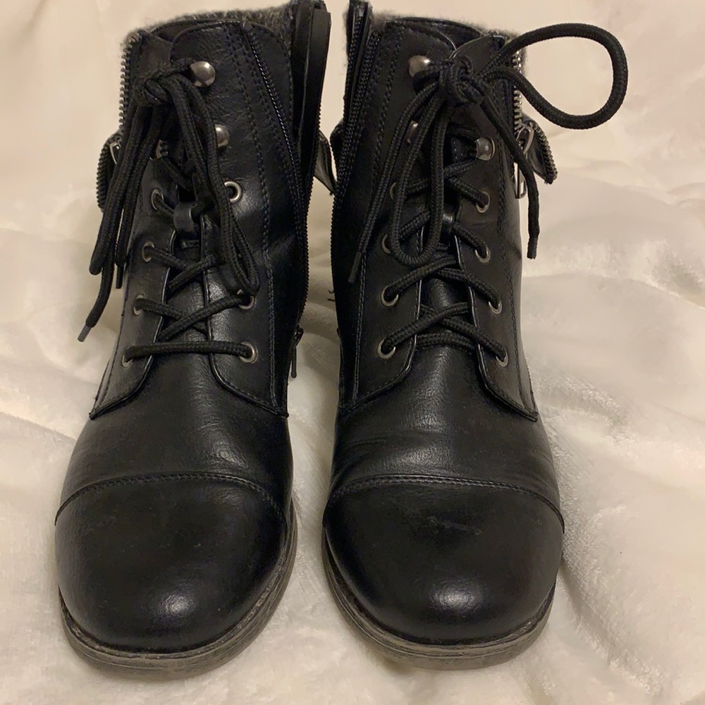 Black Boots